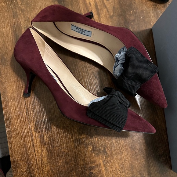 Selling Prada shoes size 11 - Picture 2 of 5